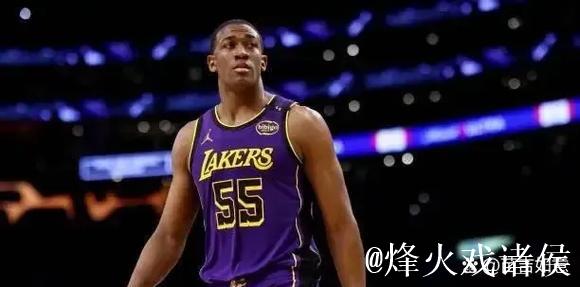 官方宣布:湖人签下7尺中锋双向合同 新秀赛季场均3+3 官方宣布:湖人签下7尺中锋双向合同 新秀赛季场均3+3